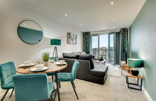 Newcastle-upon-Tyne Apartment | All Saints Apartments 4A by Week2Week