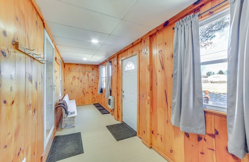 Seney House | All-Season Seney Home w/Private Yard & Fire Pit!
