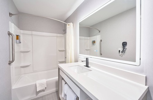 Buzzards Bay Hotel | All Seasons Inn and Suites