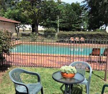 Armidale Hotel | All Seasons Motel Armidale