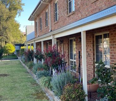 Parkes Hotel | All Settlers Motor Inn Parkes