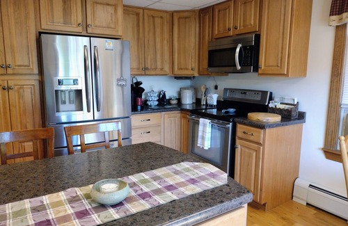 Winslow Apartment | All The Comforts of Home
