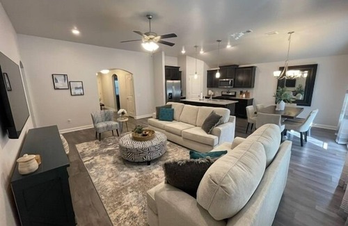 Stillwater House | All the Comforts of Home