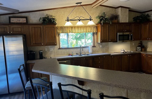Bellevue House | All the excitement of Nashville AND a quiet retreat to recharge & re-energize!