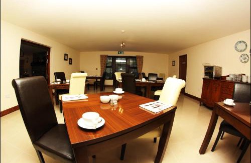Clifden House | All the Twos Lodge