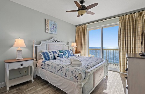 Panama City Beach Condo | 🏖️All things Pier Park in Panama City Beach with FREE activities!🏖️