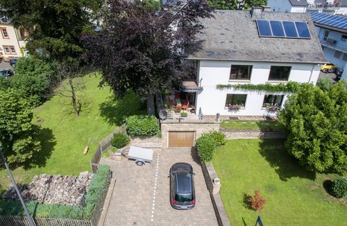 Historic Downtown Apartment | All-year apartment with a view of Landshut Palace and the Mosel