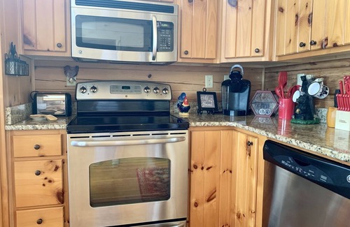 Lake Lure Cabin | All Year Mountain/Sunset Views ~ Updated cabin ~ Best view in Lake Lure
