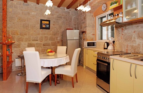 Split Apartment | All you need studio apartment in Split city center