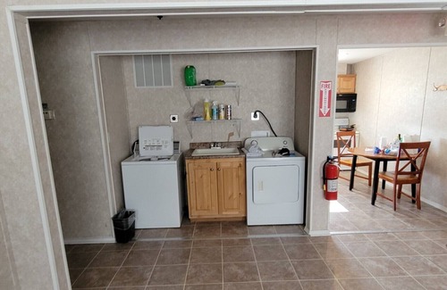 Crane Cabin | All your Workforce Housing Needs-Extended stay, nightly, weekly, & monthly stay.