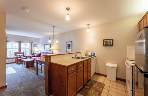 Snowshoe Hotel | Allegheny Springs
