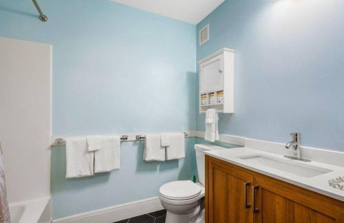 Snowshoe Apartment | Allegheny339 Hot/Tub/Pool,Ski In/Out,Village