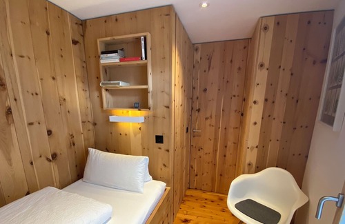 Engadin Scoul House | Allegra - Modern with mountain views by the stream + SONOS / Netflix / Spotify + opt. sauna
