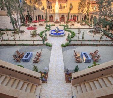 Paso Robles Hotel | Allegretto Vineyard Resort Paso Robles