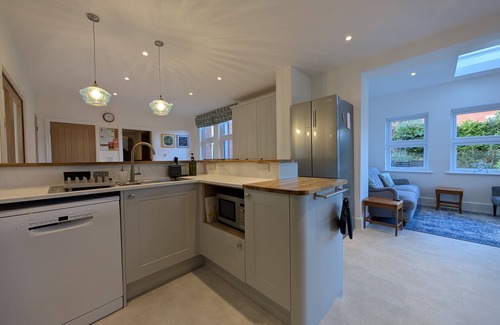Rhos on Sea Cottage | Allenbrook - sleeps 9 guests in 5 bedrooms