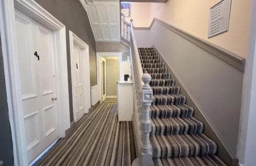Newington House | Allison House 16