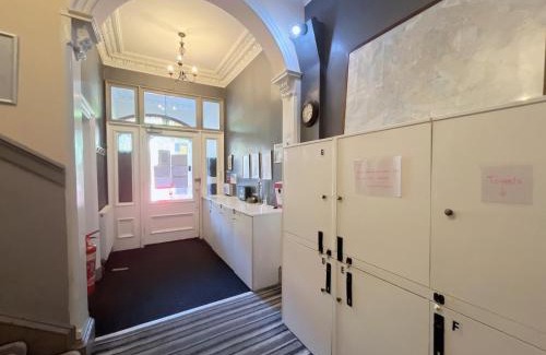Newington House | Allison House 16