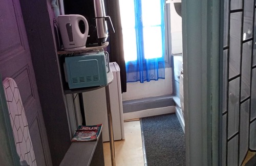 Thiers Apartment | Allium -Studio Center Thiers -Clermont-Ferrand - Lyon -Free parking!