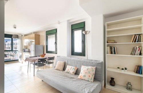 Posada de Llanes Apartment | Alloru, apartamento con piscina la playa a 3 km VUT-2714-AS