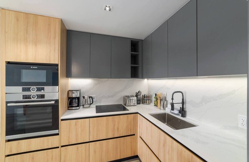 Brighton Condo | Allure #502, Beachfront Penthouse by ZenBreak