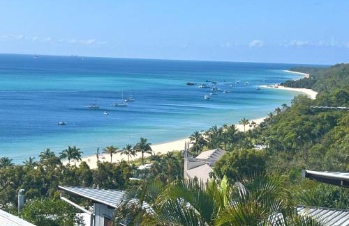 Brisbane Waterfront House | Allure Beach House - Formerly Sands on Moreton