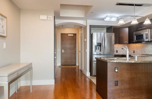 Waikiki Condo | Allure Waikiki 803: 2 BR, 2 BA Condominium in Honolulu, Sleeps 5