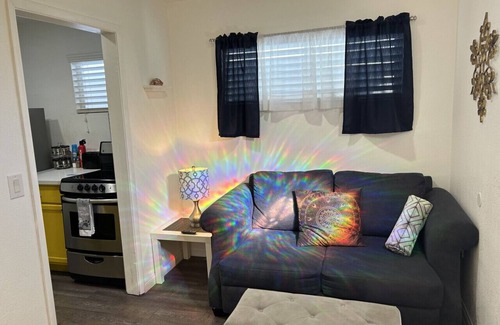 Downtown Las Vegas House | Alluring #A 1 Queen & courtyard by Fremont Str