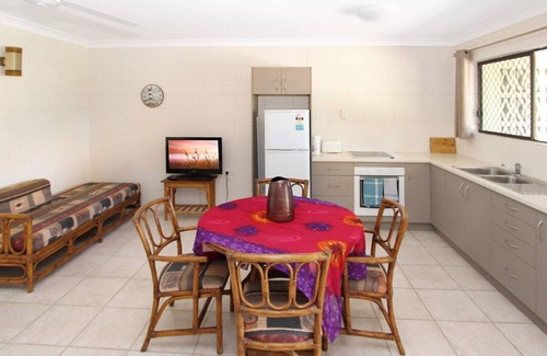 Arcadia Apartment | Alma Bay Holiday Unit 3