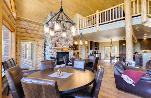 Alma House | Alma Mountain Getaway with Private Hot Tub and Views