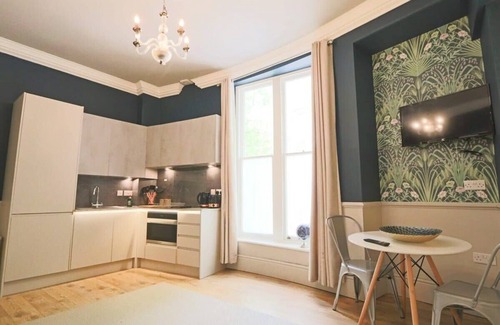 Cotham Apartment | Alma Studios - Apartment 3 - Hopewell