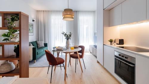 Centro / Baixa Apartment | Almada 551 by LovelyStay