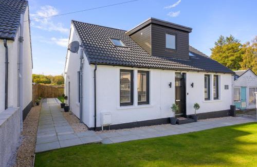 Kirkcaldy House | Almara- Cosy cottage in fife