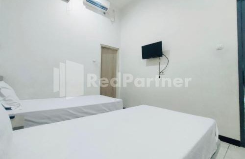 Surabaya Hotel | Almeira Homestay Syariah Near RS Islam Al-Irsyad Mitra Reddoorz
