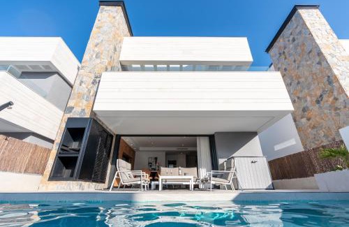 Torre-Pacheco Villa | Almendro Villa 2V12 with heated pool at Santa Rosalia Resort