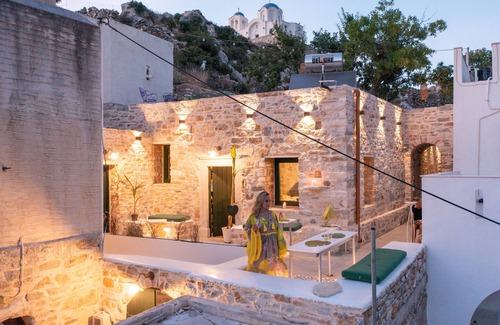Filoti House | Almond Blossom Cottage 1