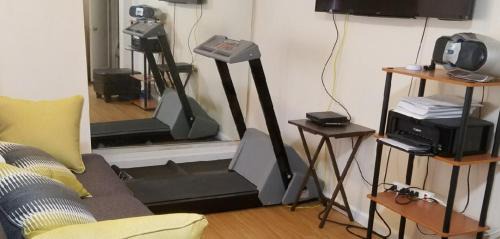 Greenspring House | Almost Downtown, Fully Furnished Move-in Ready Rooms, Near Sinai Hospital, Train access to John Hopkins and other Hospital, Everything include