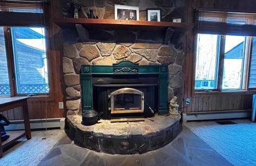 Alpine Lake House | Almost Heaven- Carterroque