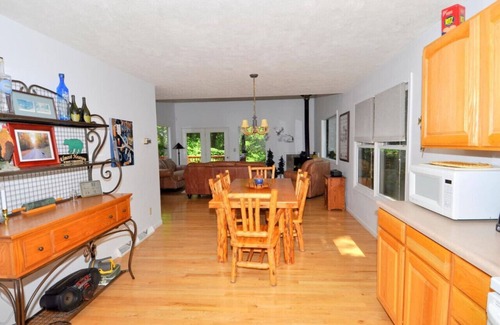 Berkeley Springs House | Almost Heaven - Grill, 3 kings, wifi, deck, pool access, hiking, wood stove