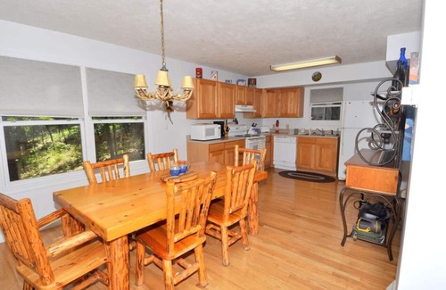 Berkeley Springs House | Almost Heaven - Grill, 3 kings, wifi, deck, pool access, hiking, wood stove