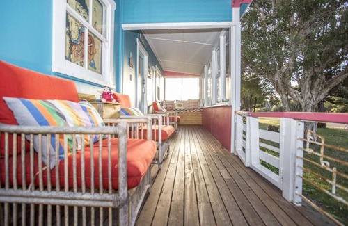 Culburra Beach House | Almost on the beachfront - 4 houses away - you can hear the waves.
