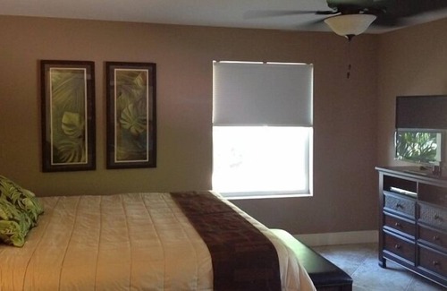 Naples Park House | Almost Paradise - Beautiful 3BR/2BA Pool Home - Near Beaches & Ritz Carlton