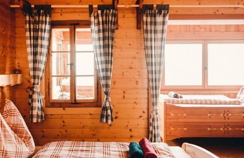 Millstatt Cabin | Almrauschsuite - 5-bett Familienzimmer mit Veranda - Alexanderhütte