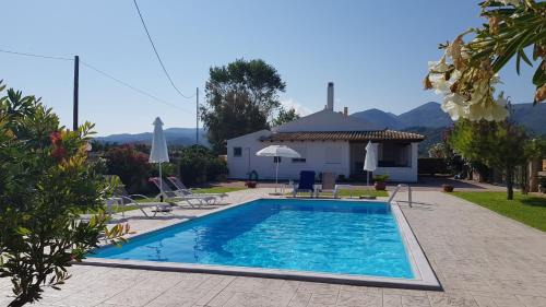 Almiros Beach Villa | Almyra Beach House Corfu