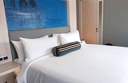 Kebon Sirih Hotel | Aloft Jakarta Wahid Hasyim