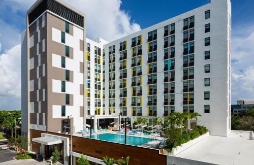 Aventura Hotel | Aloft Miami Aventura