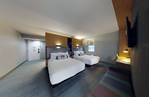 Brickell Hotel | Aloft Miami - Brickell