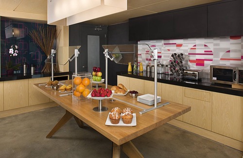 Brickell Hotel | Aloft Miami - Brickell
