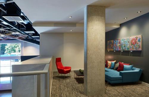 Overlake Hotel | Aloft Seattle Redmond