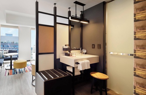 Ginza Hotel | Aloft Tokyo Ginza