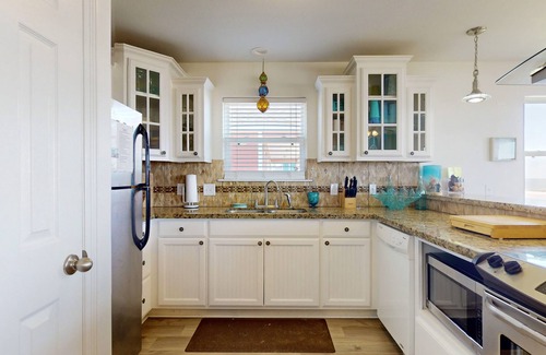 Crystal Beach House | Aloha Cabana: 2 BR, 1 BA House in Crystal Beach, Sleeps 8